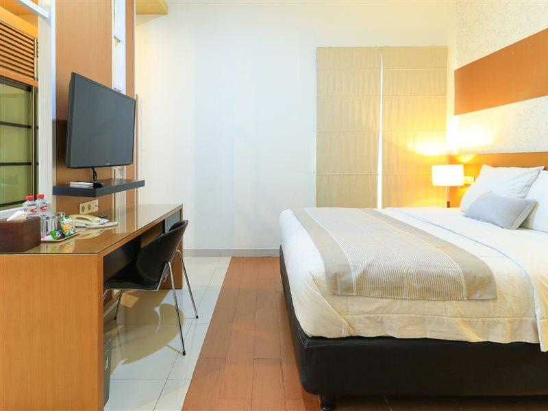 Home Guesthouse Surabaia Exterior foto